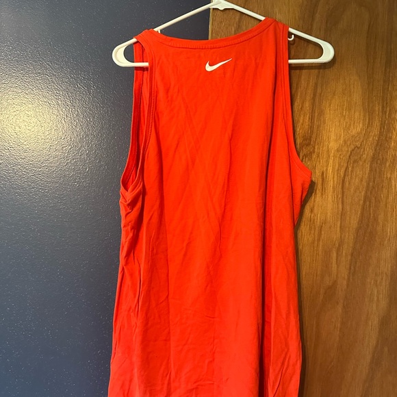 Nike Dri-FIT Red Athletic Shirt - Picture 3 of 3